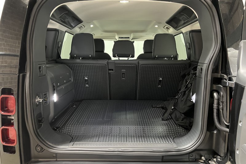 2024 (24) LAND ROVER DEFENDER 2.0 P400e X-Dynamic S 110 5dr Auto 5225727