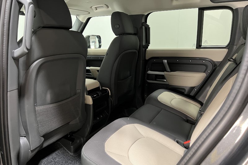 2024 (24) LAND ROVER DEFENDER 2.0 P400e X-Dynamic S 110 5dr Auto 5225724