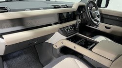 2024 (24) LAND ROVER DEFENDER 2.0 P400e X-Dynamic S 110 5dr Auto 5225722