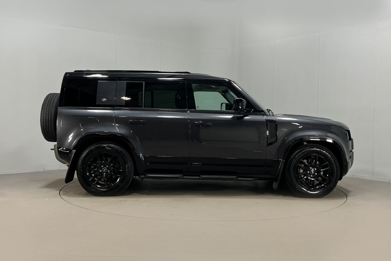 2024 (24) LAND ROVER DEFENDER 2.0 P400e X-Dynamic S 110 5dr Auto 5225691