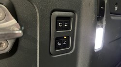 2024 (24) LAND ROVER DEFENDER 2.0 P400e X-Dynamic S 110 5dr Auto 5225729