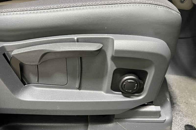 2024 (24) LAND ROVER DEFENDER 2.0 P400e X-Dynamic S 110 5dr Auto 5225703