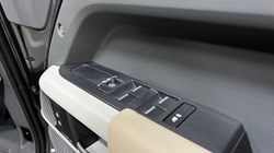 2024 (24) LAND ROVER DEFENDER 2.0 P400e X-Dynamic S 110 5dr Auto 5225700