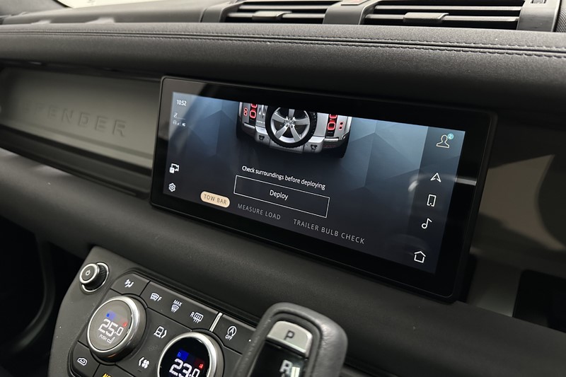 2022 (72) LAND ROVER DEFENDER 3.0 D250 X-Dynamic S 110 5dr Auto 5239368