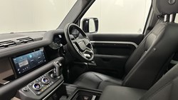 2022 (72) LAND ROVER DEFENDER 3.0 D250 X-Dynamic S 110 5dr Auto 5239373