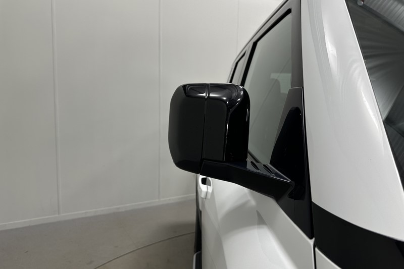 2022 (72) LAND ROVER DEFENDER 3.0 D250 X-Dynamic S 110 5dr Auto 5239388