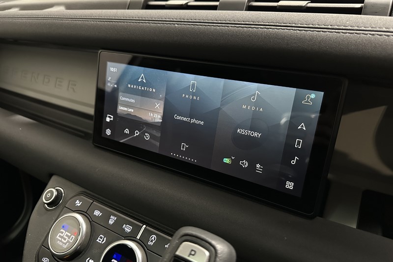 2022 (72) LAND ROVER DEFENDER 3.0 D250 X-Dynamic S 110 5dr Auto 5239359