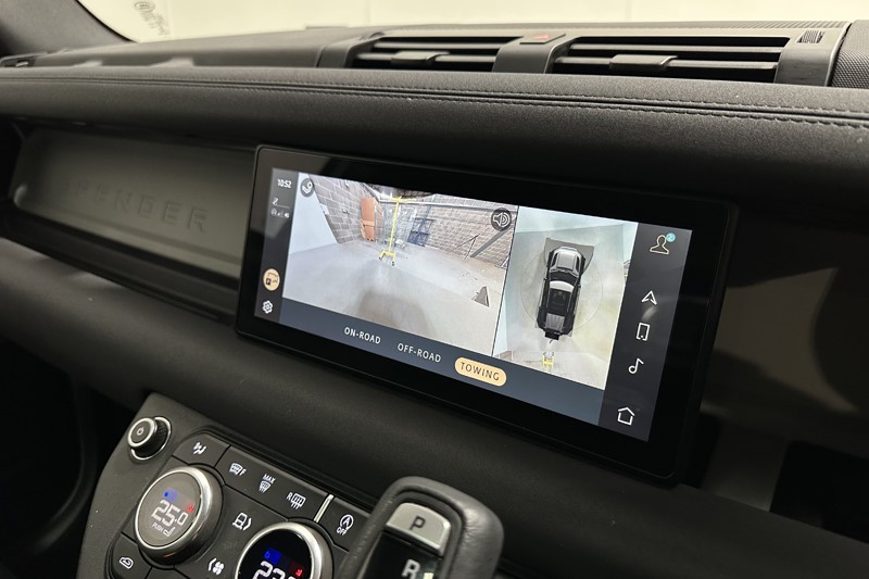 2022 (72) LAND ROVER DEFENDER 3.0 D250 X-Dynamic S 110 5dr Auto 5239365