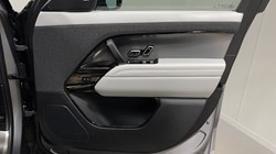 2023 (73) LAND ROVER RANGE ROVER SPORT 3.0 D300 SE 5dr Auto 5235719