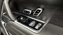 2025 (25) LAND ROVER RANGE ROVER 3.0 P460e SE 4dr Auto 5236881