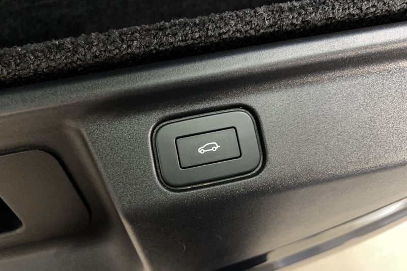 2025 (25) LAND ROVER RANGE ROVER 3.0 P460e SE 4dr Auto 5236913