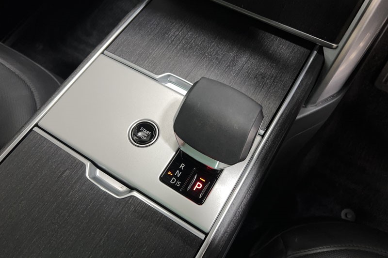 2025 (25) LAND ROVER RANGE ROVER 3.0 P460e SE 4dr Auto 5236891