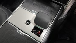 2025 (25) LAND ROVER RANGE ROVER 3.0 P460e SE 4dr Auto 5236891