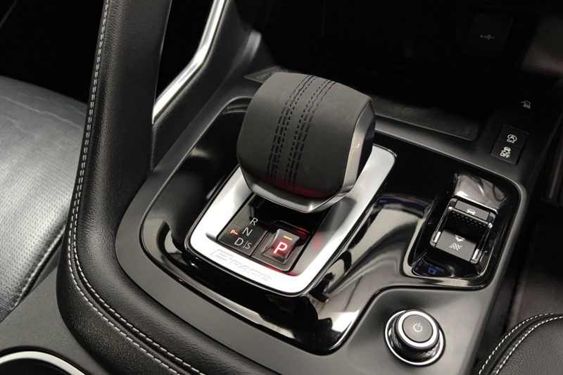 2021 (71) JAGUAR E-PACE 2.0 P200 R-Dynamic S 5dr Auto 5261000