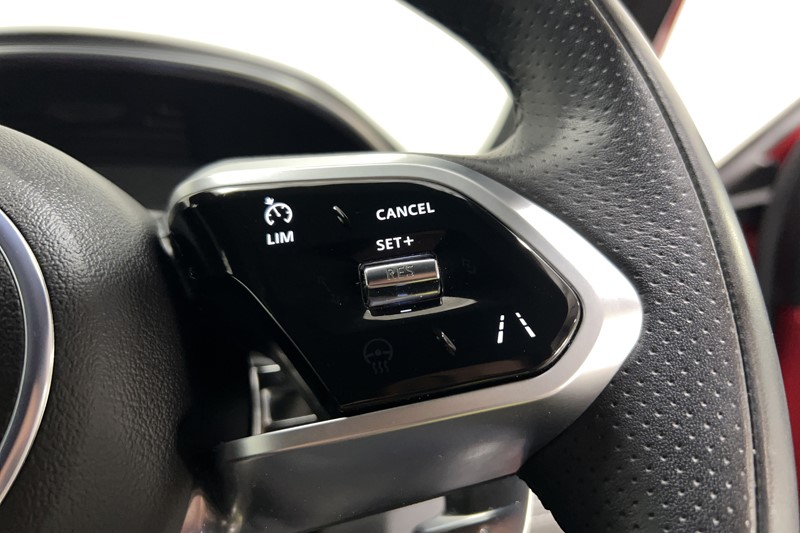 2021 (71) JAGUAR E-PACE 2.0 P200 R-Dynamic S 5dr Auto 5260997