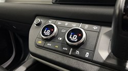 2022 (72) LAND ROVER DEFENDER 3.0 D250 X-Dynamic SE 90 3dr Auto 5248506