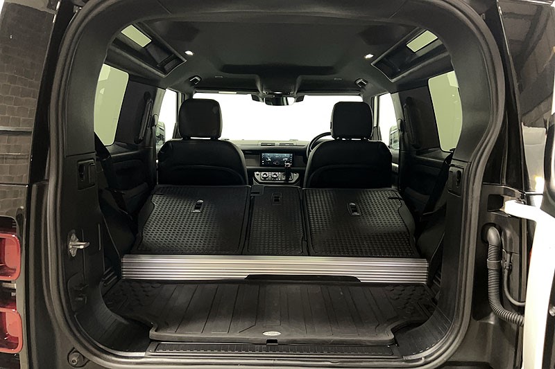 2022 (72) LAND ROVER DEFENDER 3.0 D250 X-Dynamic SE 90 3dr Auto 5248523