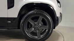 2022 (72) LAND ROVER DEFENDER 3.0 D250 X-Dynamic SE 90 3dr Auto 5248491