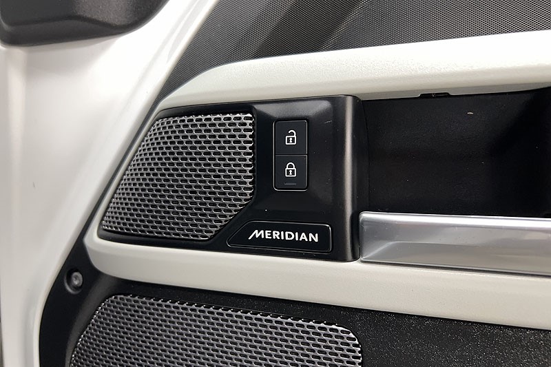 2022 (72) LAND ROVER DEFENDER 3.0 D250 X-Dynamic SE 90 3dr Auto 5248497