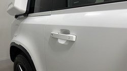 2022 (72) LAND ROVER DEFENDER 3.0 D250 X-Dynamic SE 90 3dr Auto 5248532