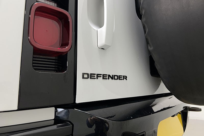 2022 (72) LAND ROVER DEFENDER 3.0 D250 X-Dynamic SE 90 3dr Auto 5248526