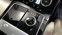 2020 (70) LAND ROVER RANGE ROVER VELAR 2.0 D180 R-Dynamic HSE 5dr Auto 5237212
