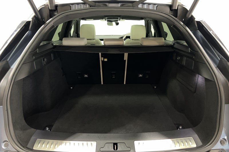 2020 (70) LAND ROVER RANGE ROVER VELAR 2.0 D180 R-Dynamic HSE 5dr Auto 5237237