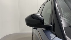 2020 (70) LAND ROVER RANGE ROVER VELAR 2.0 D180 R-Dynamic HSE 5dr Auto 5237246