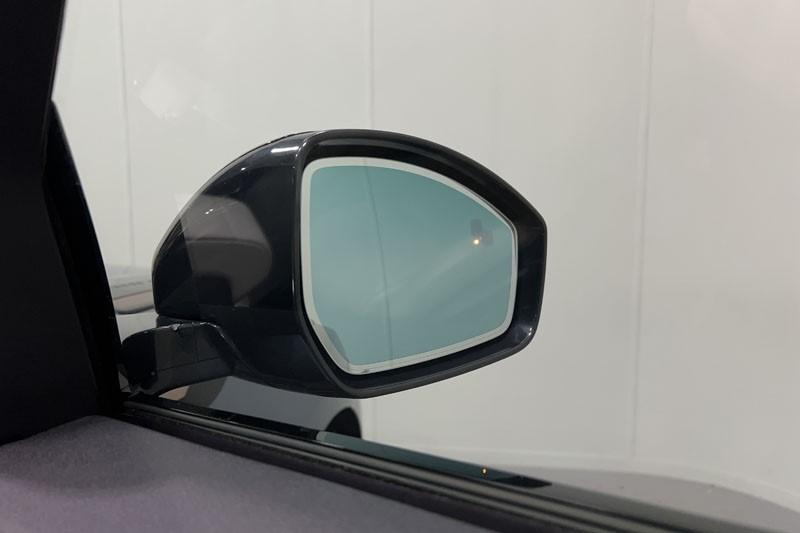 2020 (70) LAND ROVER RANGE ROVER VELAR 2.0 D180 R-Dynamic HSE 5dr Auto 5237203