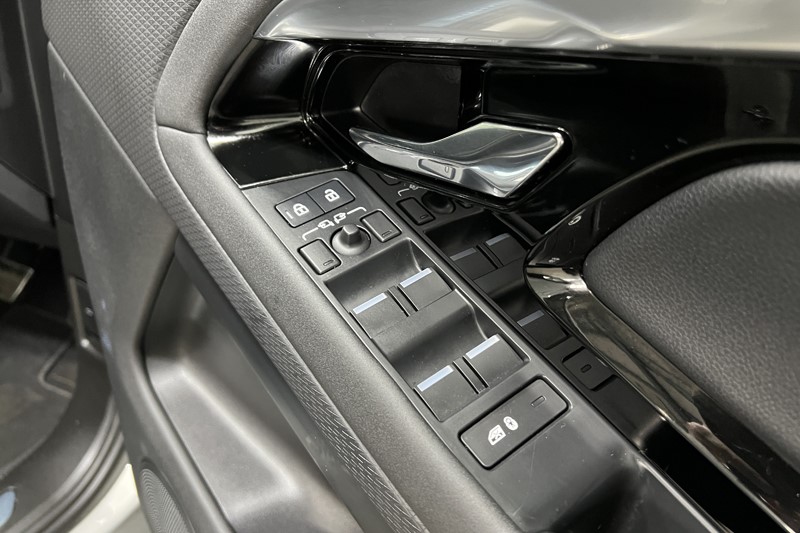 2023 (23) LAND ROVER RANGE ROVER EVOQUE 2.0 D200 R-Dynamic S 5dr Auto 5242740