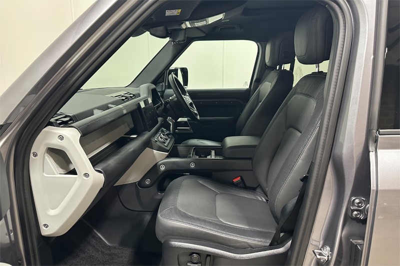 2024 (24) LAND ROVER DEFENDER 3.0 D250 X-Dynamic HSE 110 5dr Auto 5255304