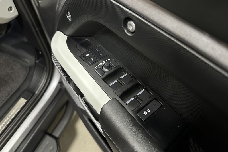 2024 (24) LAND ROVER DEFENDER 3.0 D250 X-Dynamic HSE 110 5dr Auto 5255317