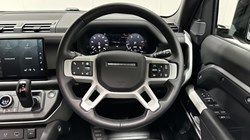 2024 (24) LAND ROVER DEFENDER 3.0 D250 X-Dynamic HSE 110 5dr Auto 5255312
