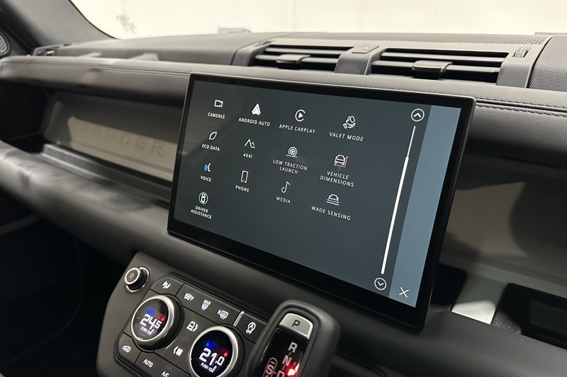 2024 (24) LAND ROVER DEFENDER 3.0 D250 X-Dynamic HSE 110 5dr Auto 5255335