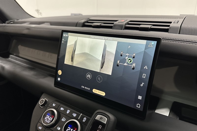 2024 (24) LAND ROVER DEFENDER 3.0 D250 X-Dynamic HSE 110 5dr Auto 5255332