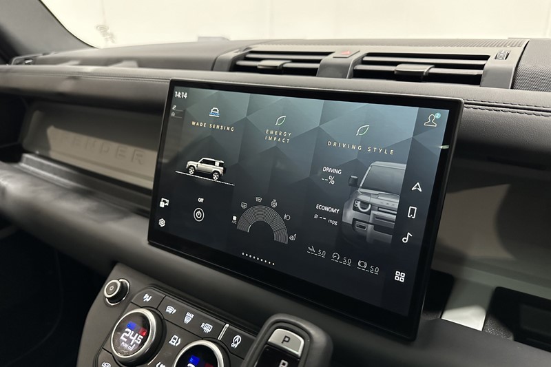 2024 (24) LAND ROVER DEFENDER 3.0 D250 X-Dynamic HSE 110 5dr Auto 5255330