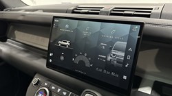 2024 (24) LAND ROVER DEFENDER 3.0 D250 X-Dynamic HSE 110 5dr Auto 5255330