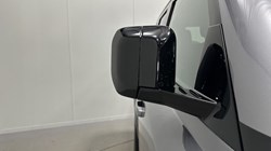 2024 (24) LAND ROVER DEFENDER 3.0 D250 X-Dynamic HSE 110 5dr Auto 5255350