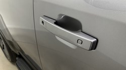 2024 (24) LAND ROVER DEFENDER 3.0 D250 X-Dynamic HSE 110 5dr Auto 5255349