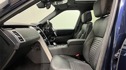 2023 (23) LAND ROVER DISCOVERY 3.0 D300 R-Dynamic SE 5dr Auto 5241386