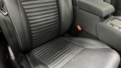 2023 (23) LAND ROVER DISCOVERY 3.0 D300 R-Dynamic SE 5dr Auto 5241400