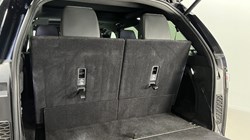 2023 (23) LAND ROVER DISCOVERY 3.0 D300 R-Dynamic SE 5dr Auto 5241425