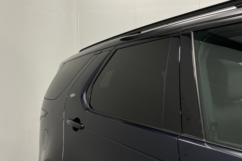 2023 (23) LAND ROVER DISCOVERY 3.0 D300 R-Dynamic SE 5dr Auto 5241431