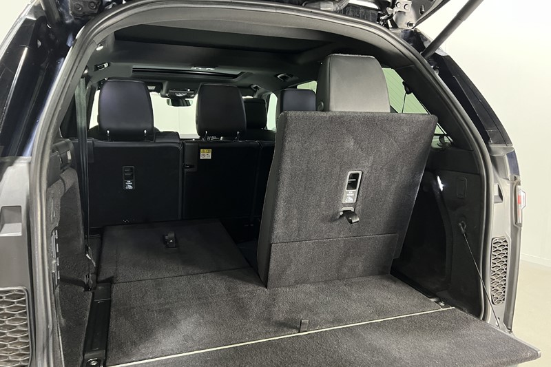 2023 (23) LAND ROVER DISCOVERY 3.0 D300 R-Dynamic SE 5dr Auto 5241424