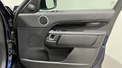 2023 (23) LAND ROVER DISCOVERY 3.0 D300 R-Dynamic SE 5dr Auto 5241396