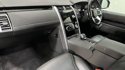 2023 (23) LAND ROVER DISCOVERY 3.0 D300 R-Dynamic SE 5dr Auto 5241418