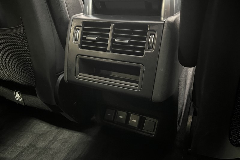 2023 (23) LAND ROVER DISCOVERY 3.0 D300 R-Dynamic SE 5dr Auto 5241395