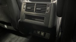 2023 (23) LAND ROVER DISCOVERY 3.0 D300 R-Dynamic SE 5dr Auto 5241395