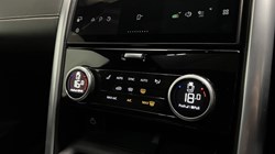 2023 (23) LAND ROVER DISCOVERY 3.0 D300 R-Dynamic SE 5dr Auto 5241408