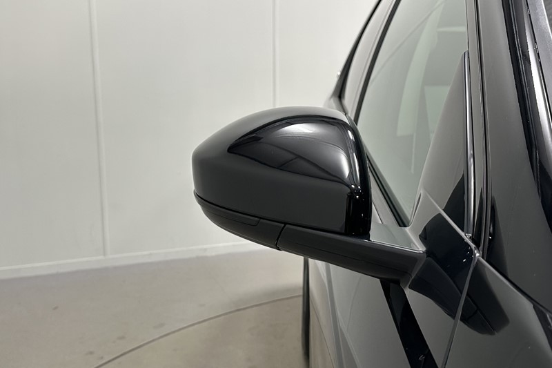 2023 (23) LAND ROVER DISCOVERY SPORT 2.0 D200 Urban Edition 5dr Auto [5 Seat] 5253890